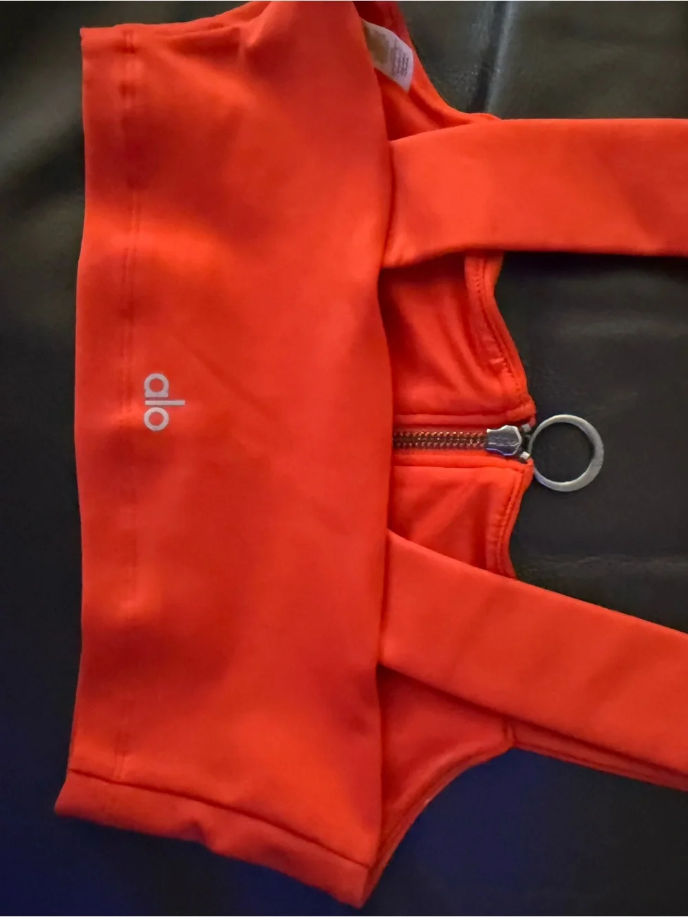ALO Yoga bright red